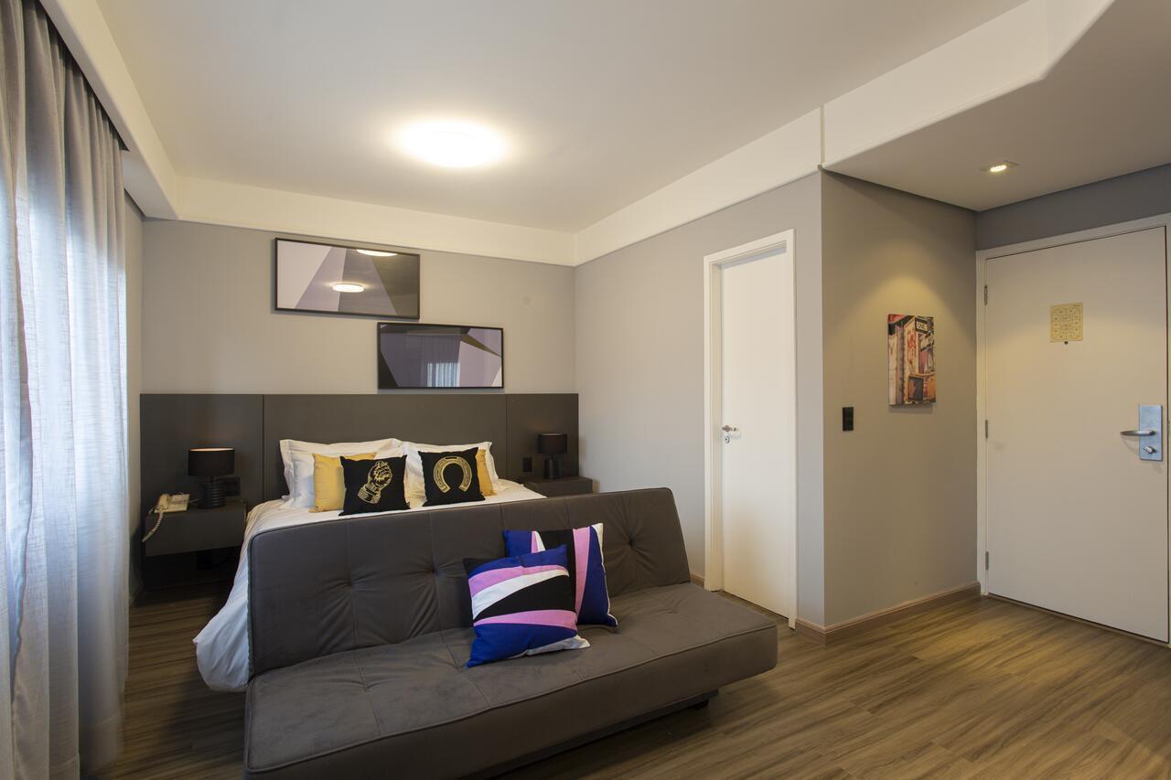 Ben - Flats Completos Com Limpeza Diaria E Estacionamento Incluso Apartamento